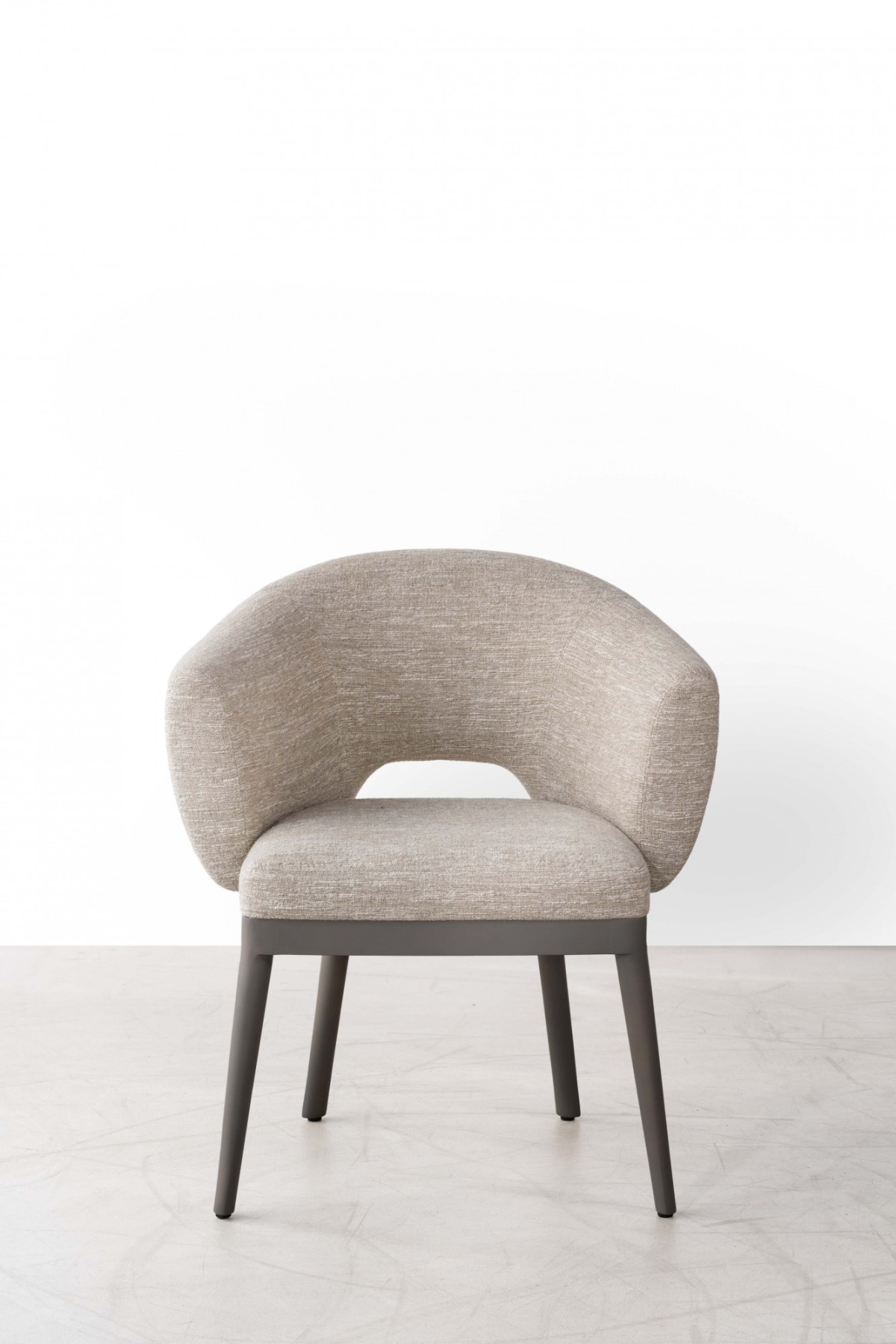 bme-2024-gumi-chaise-014