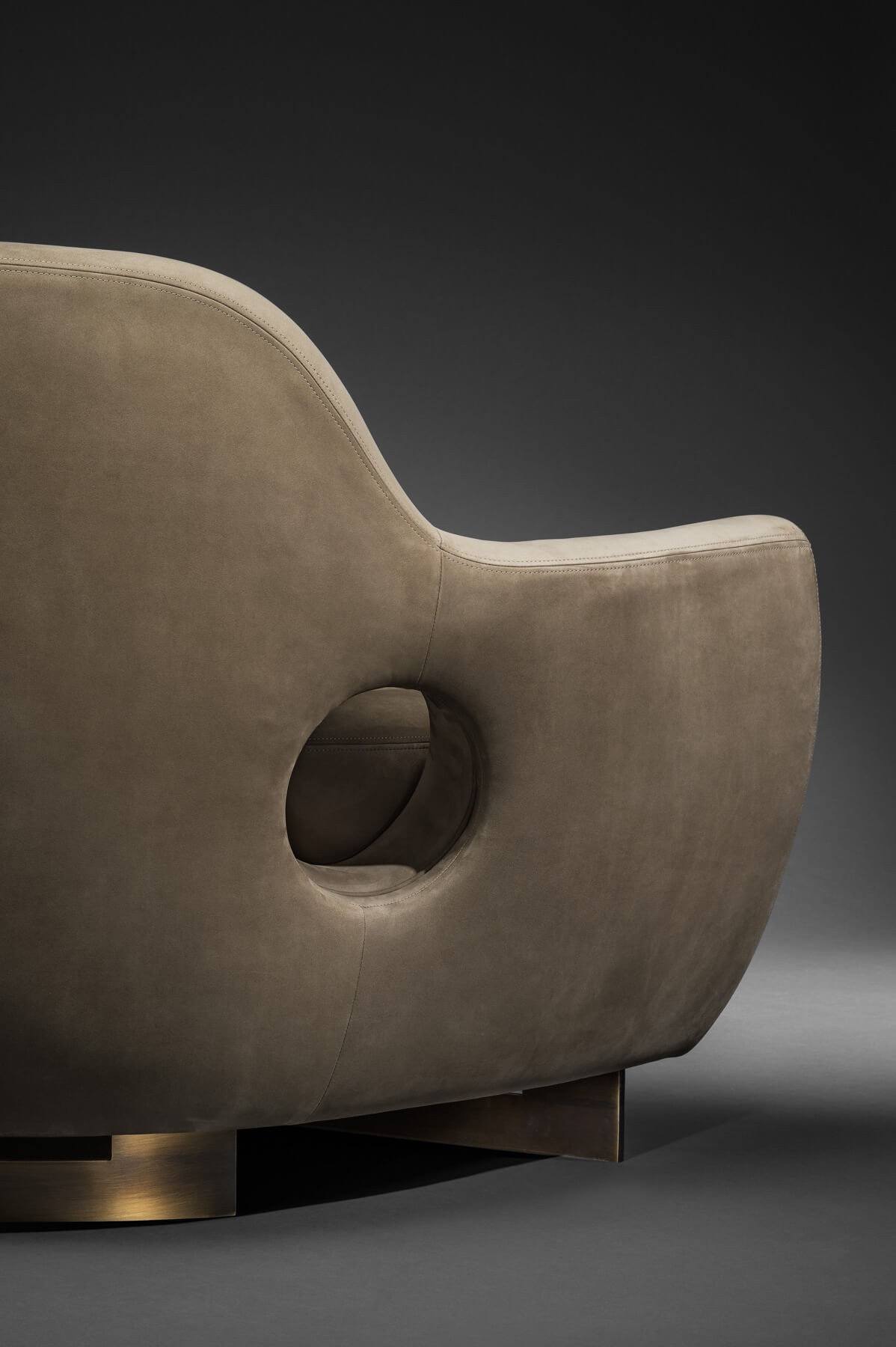 bme-gumi-fauteuil-150-detail-3