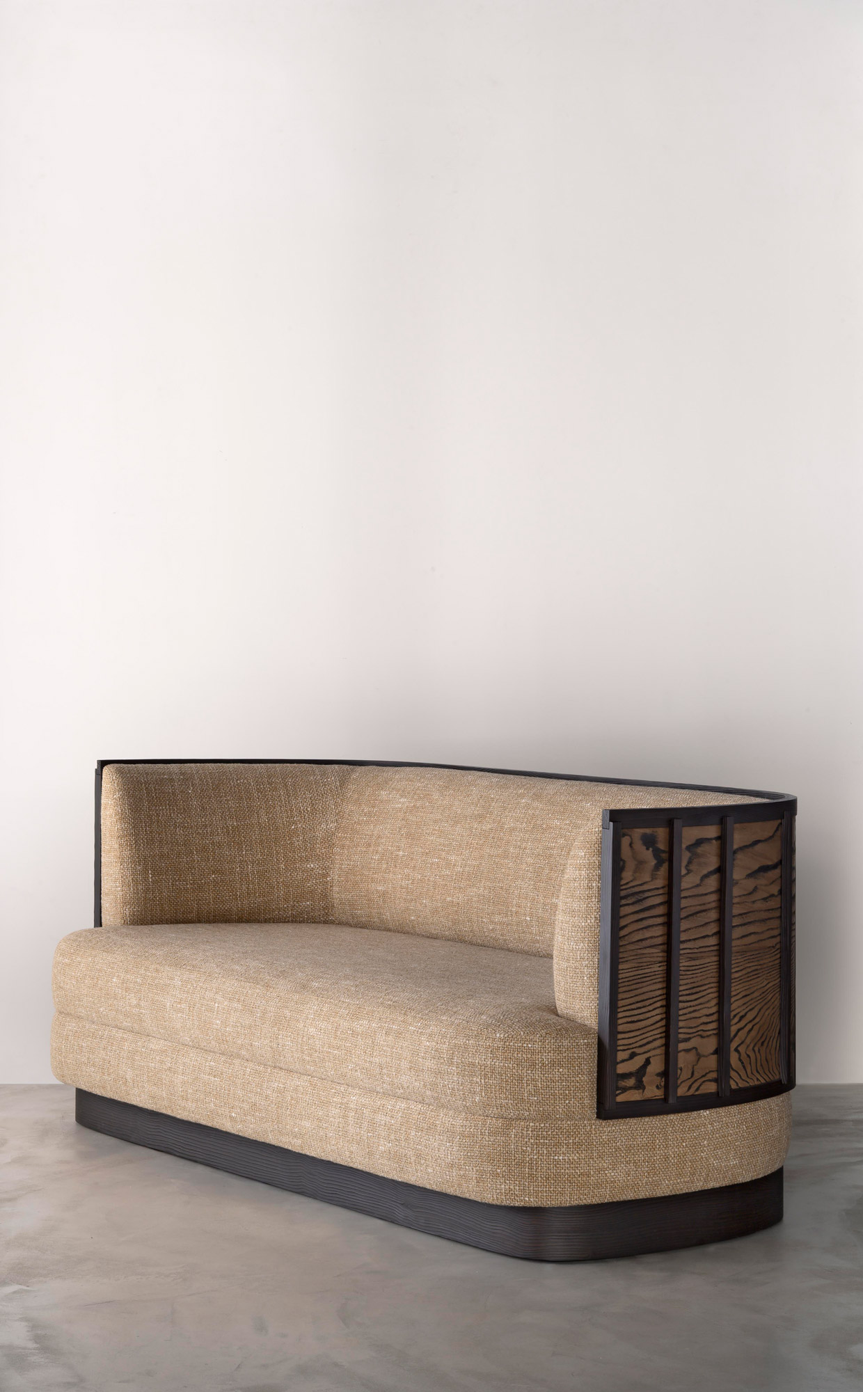 bruno-moinard-editions-kyoto-sofa-cadre-3415