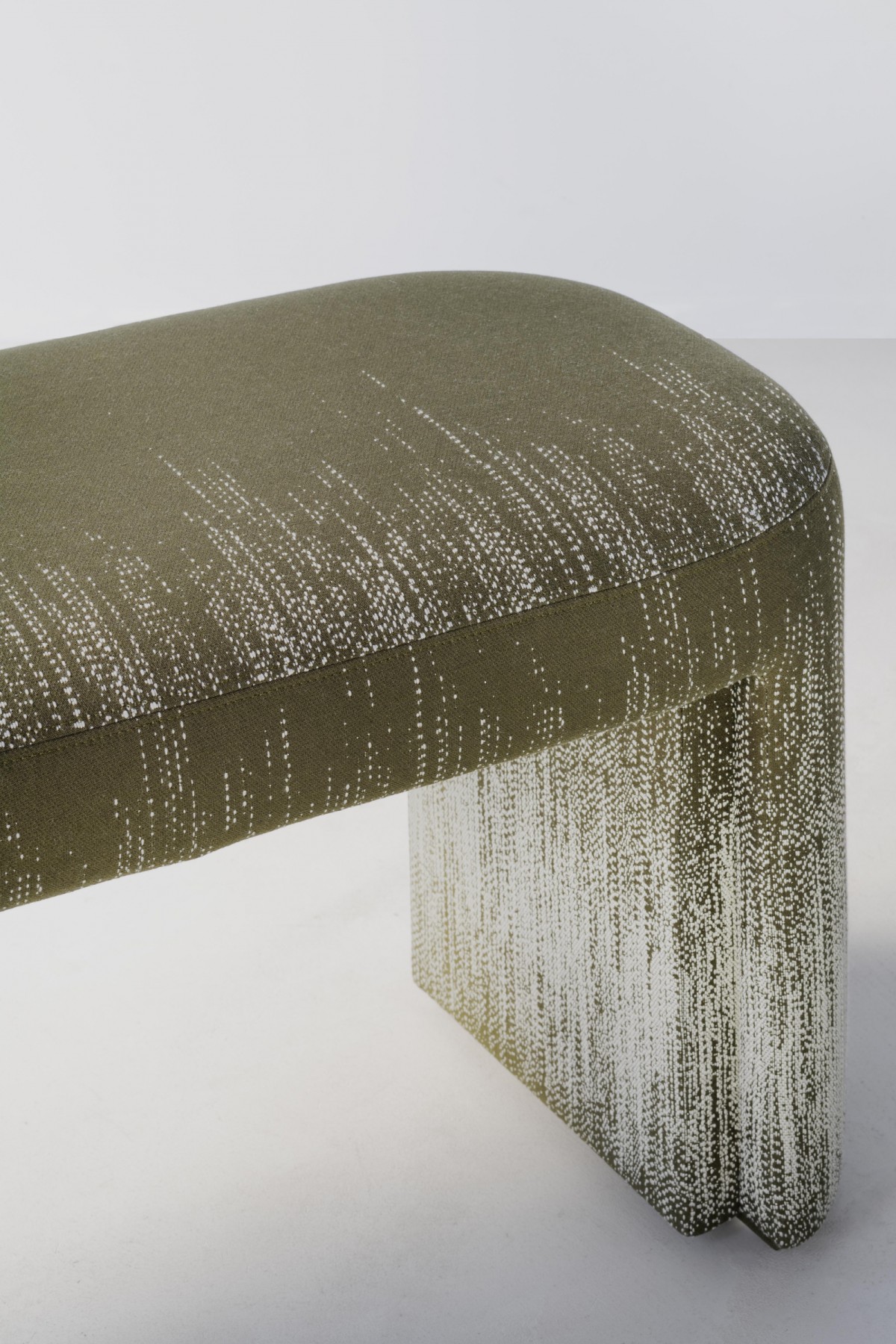 bruno-moinard-editions-ponza-bench-03-bme-01-2025