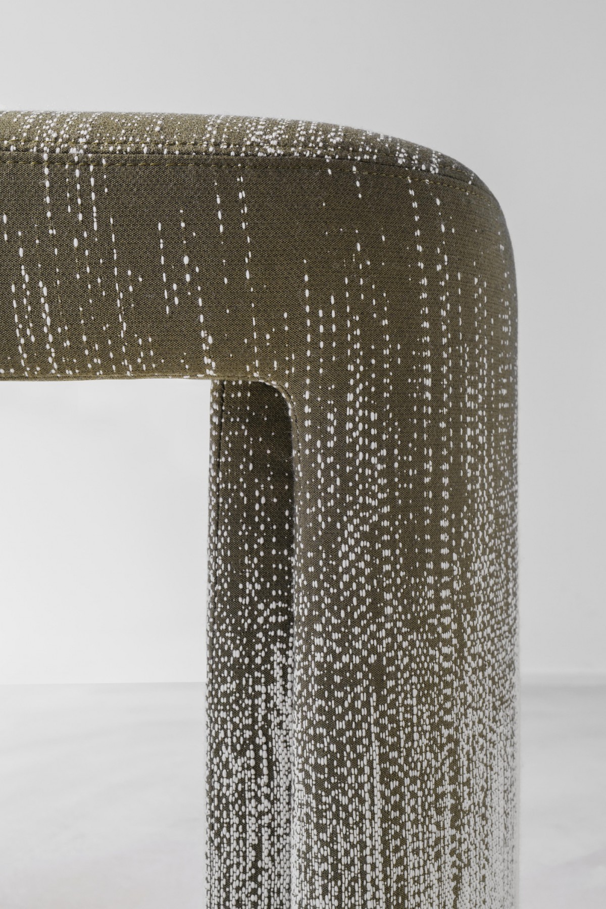 bruno-moinard-editions-ponza-bench-detail