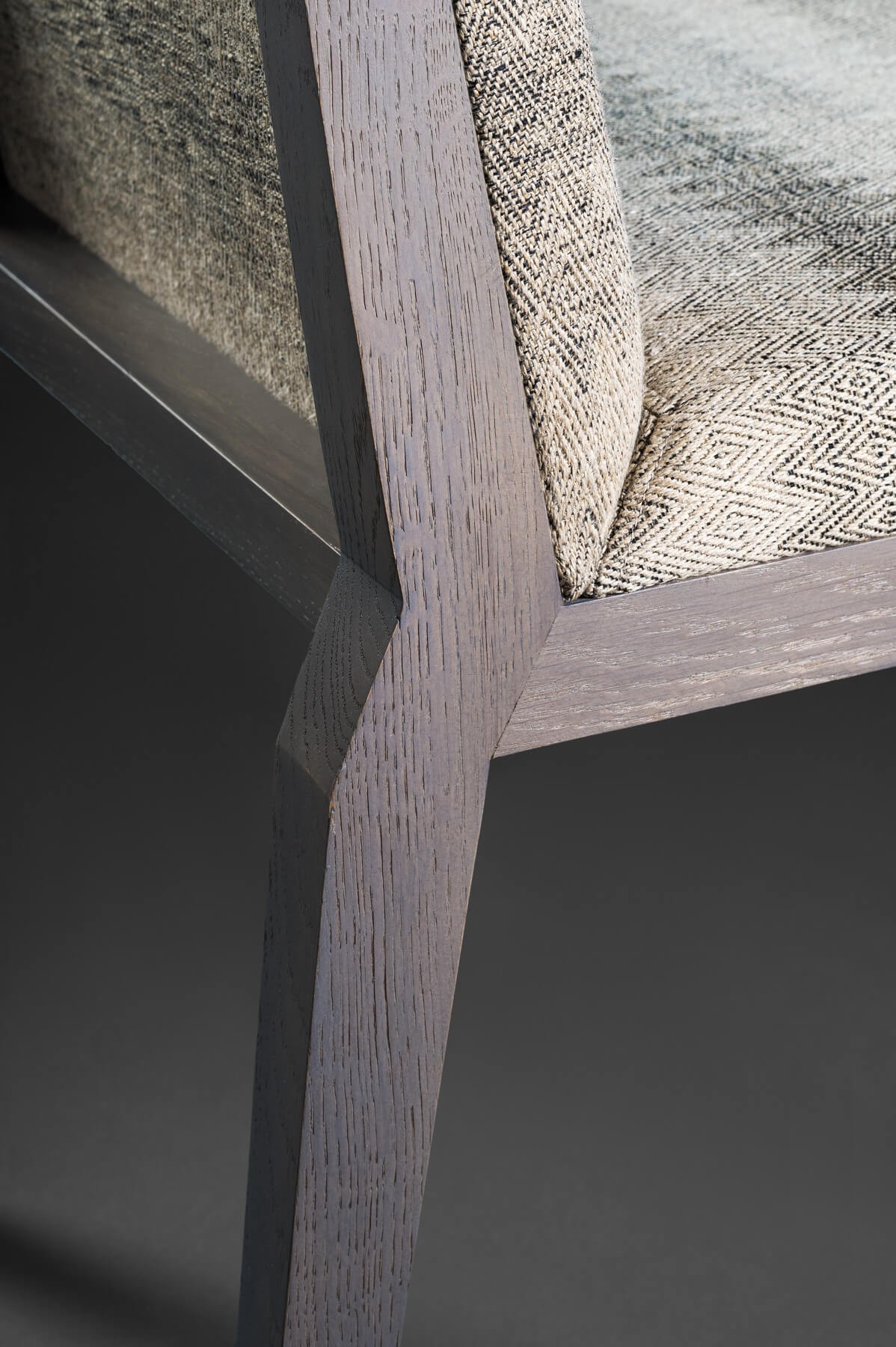 bme-tuder-chaise-detail-1