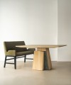 bme-2022-etretat-table-carree-et-banquette-vernon