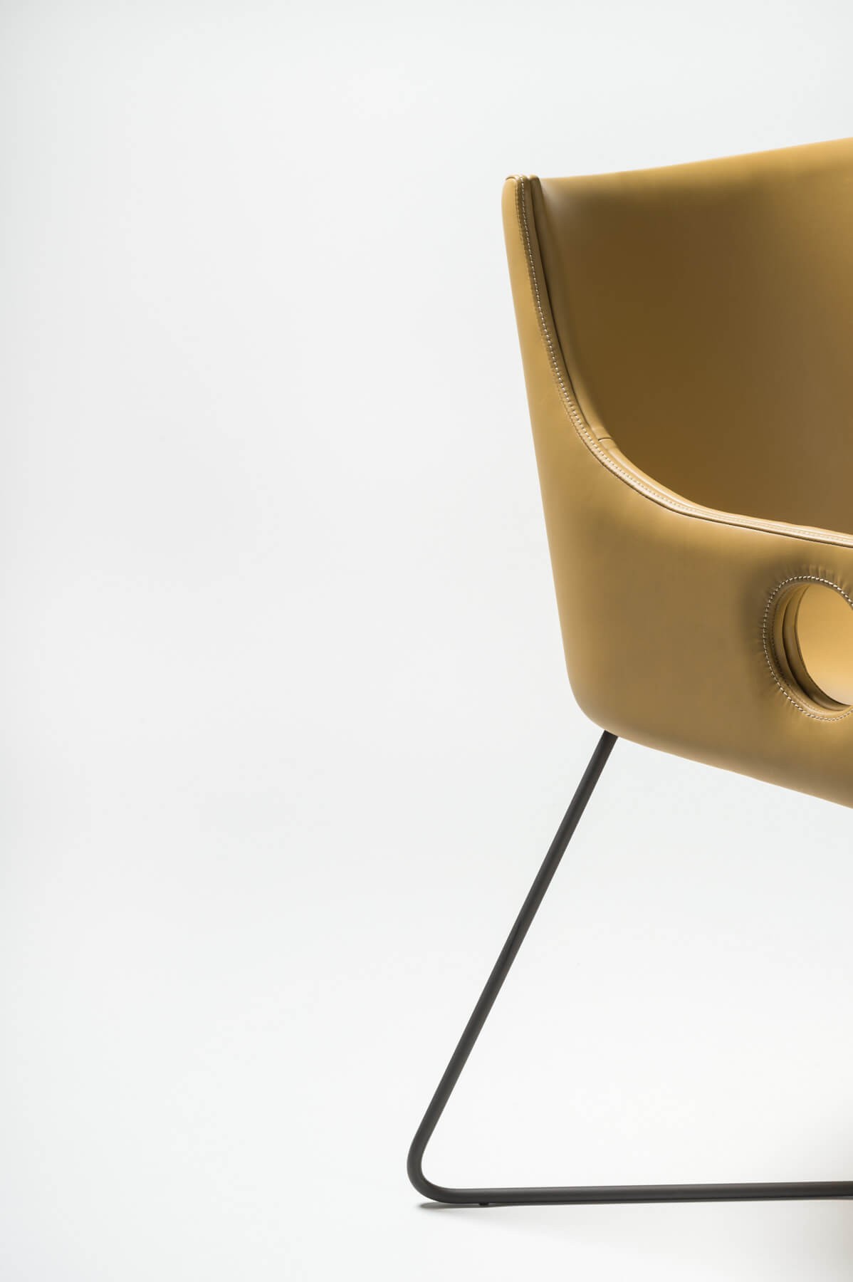 bme-ypres-fauteuil-detail-2