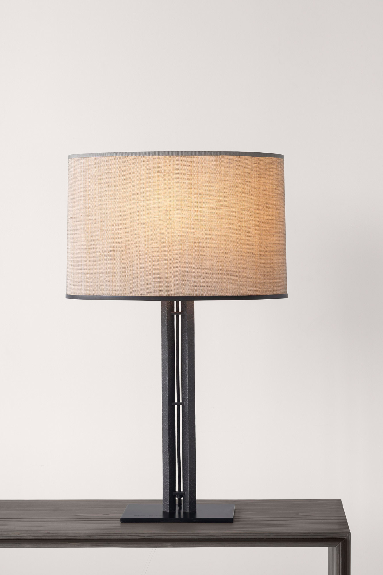 bruno-moinard-editions-bakar-lamp-kinki-console-3595