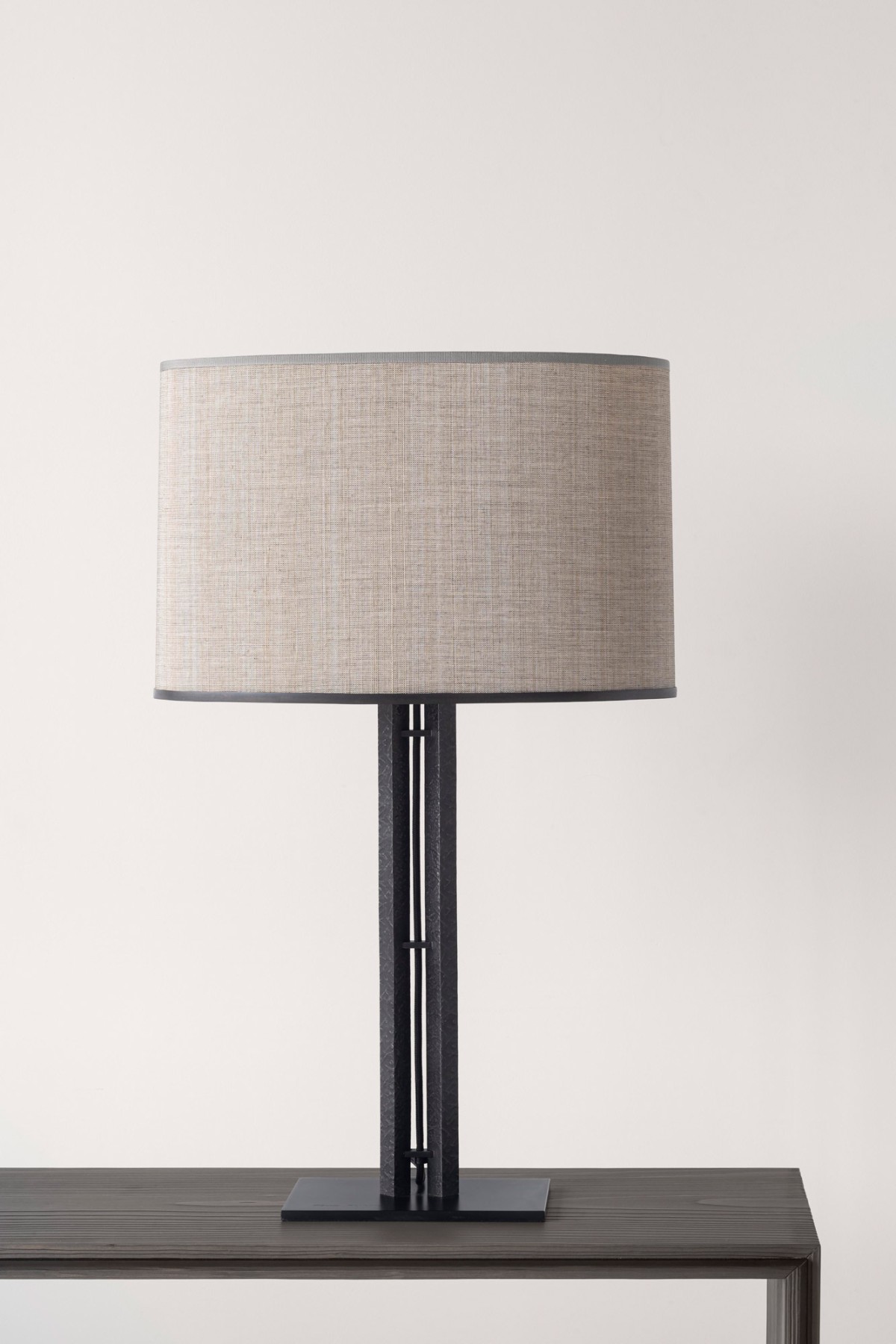 bruno-moinard-editions-bakar-lamp-kinki-console-3594