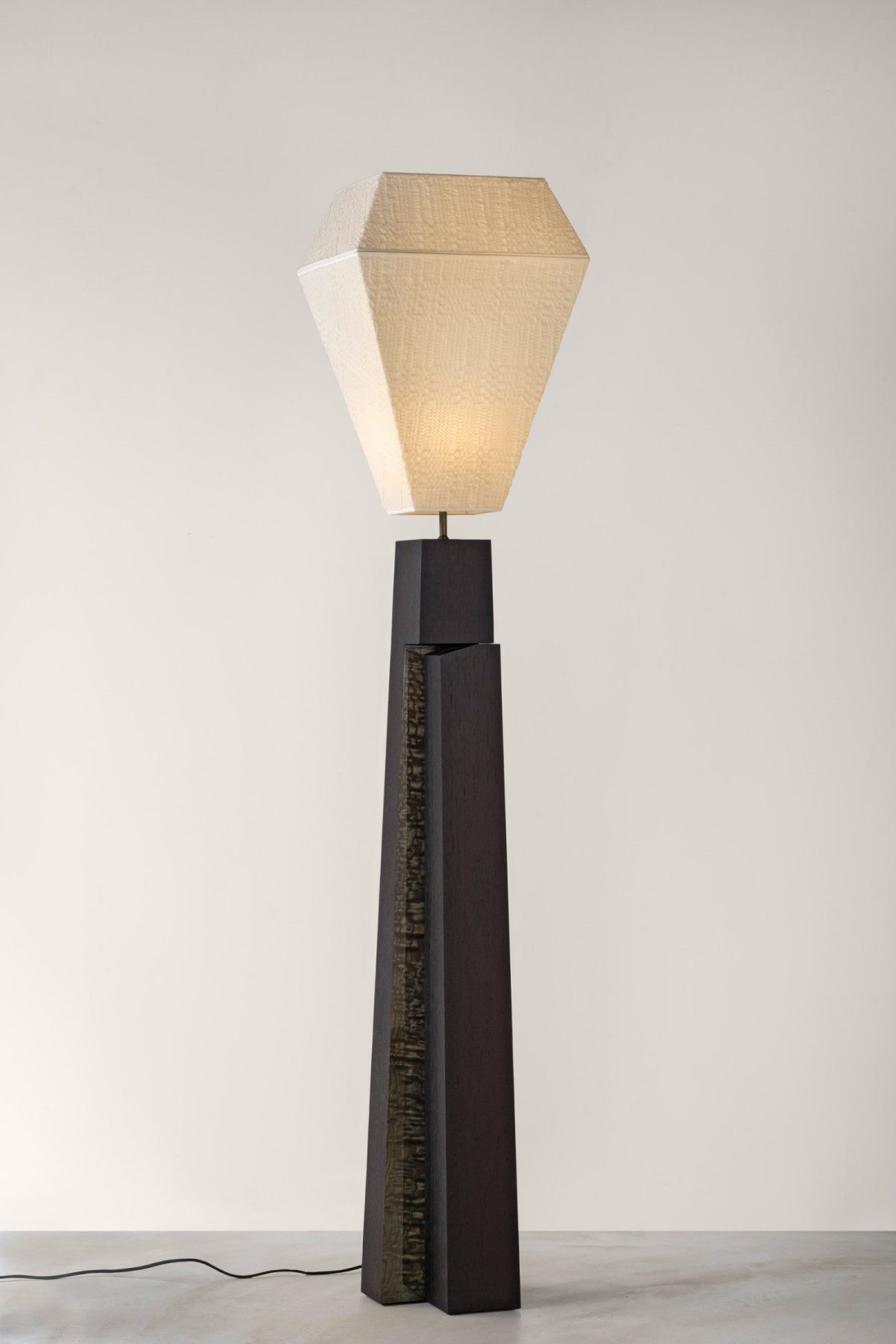 bruno-moinard-editions-2025-etretat-floor-lamp-028-bme-2-2025