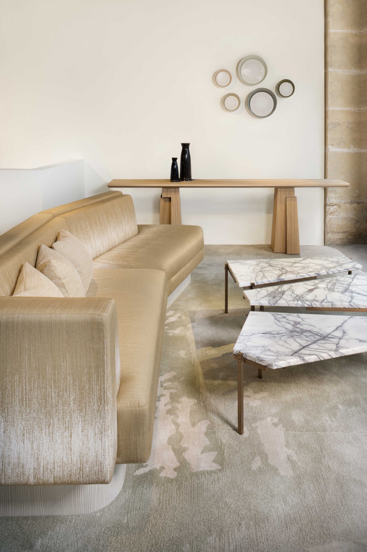 bme-ensemble-collection-nashville-canape-nazca-table-etretat-console-menfi-appliques-2020-hd-3.b-hel-der