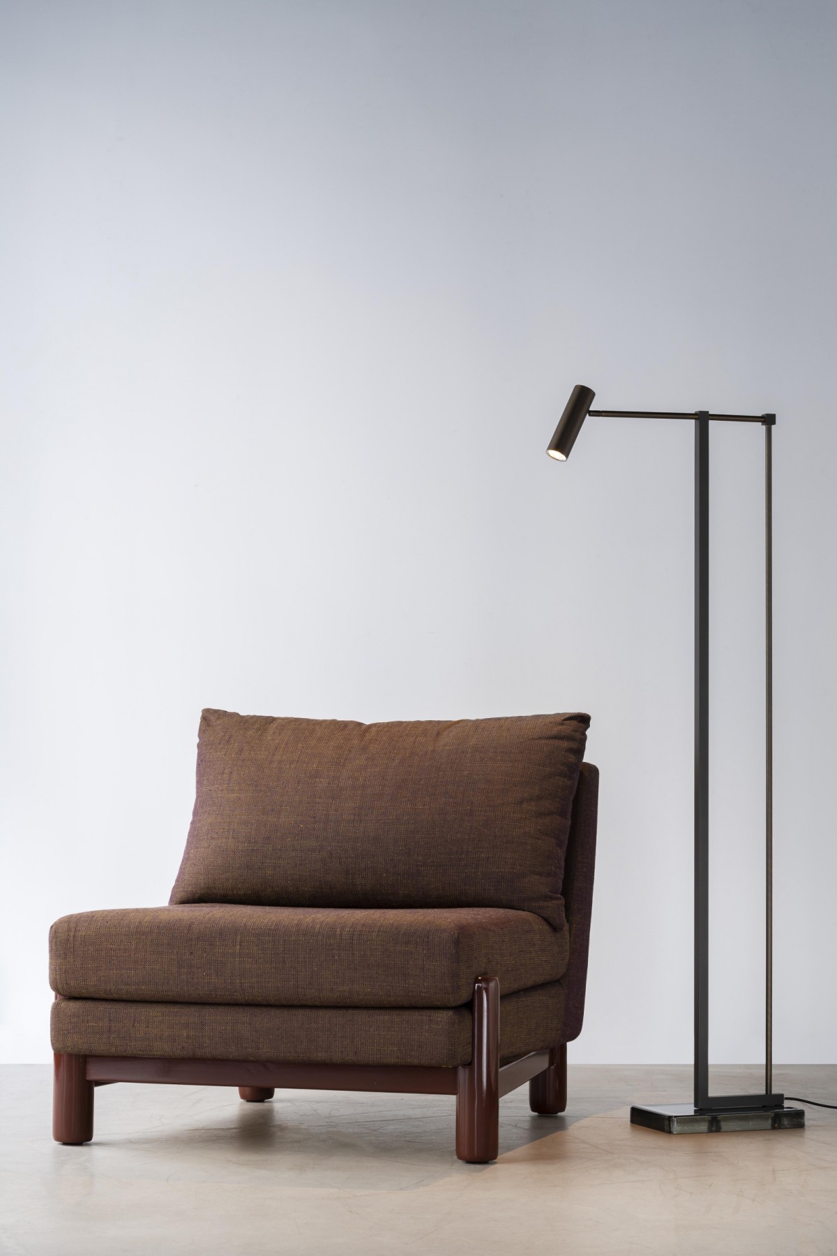 054-bme-2023-chaufeuse-shiga-lampe-liseuse-naas