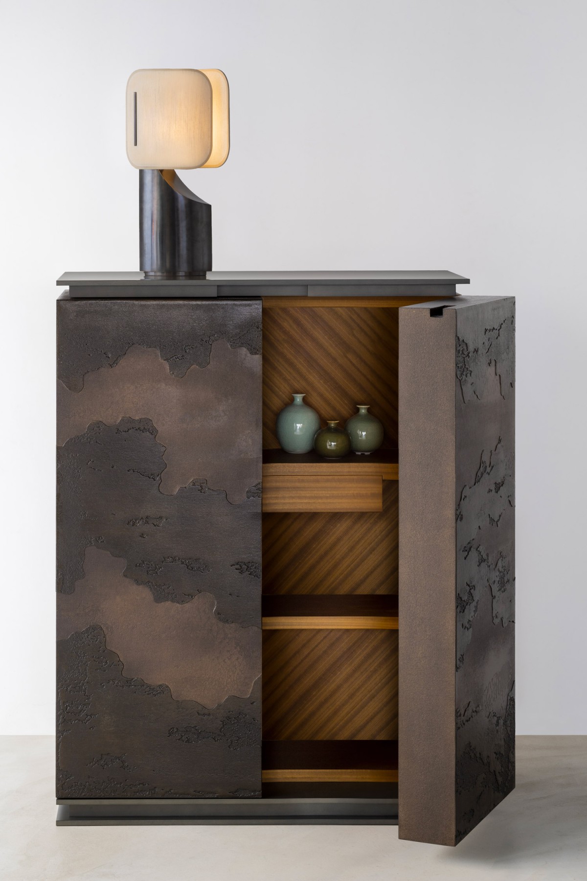 bruno-moinard-editions-2025-genoa-bar-cabinet-001