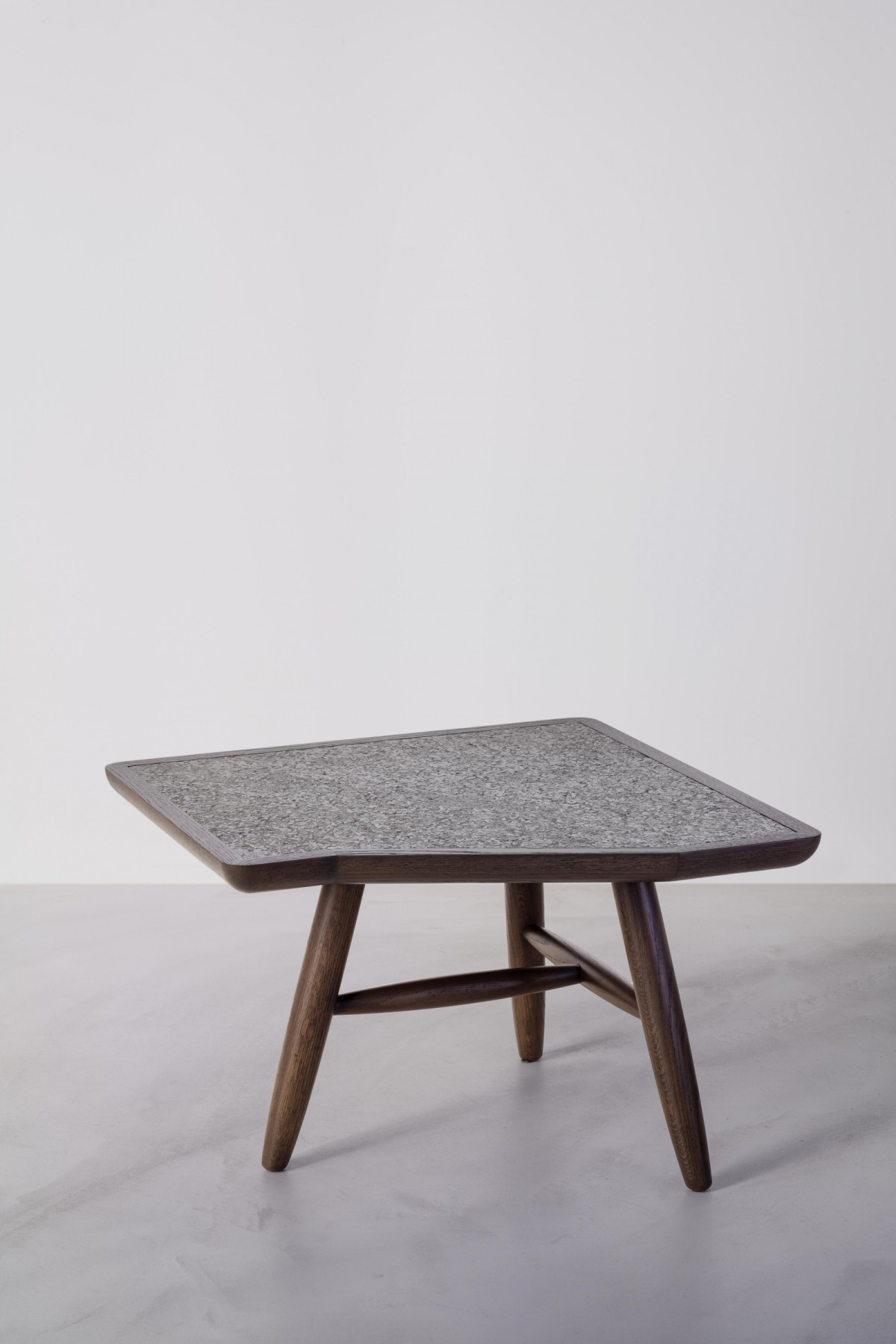 bruno-moinard-editions-chevigny-granit-coffee-table-bme-01-2025