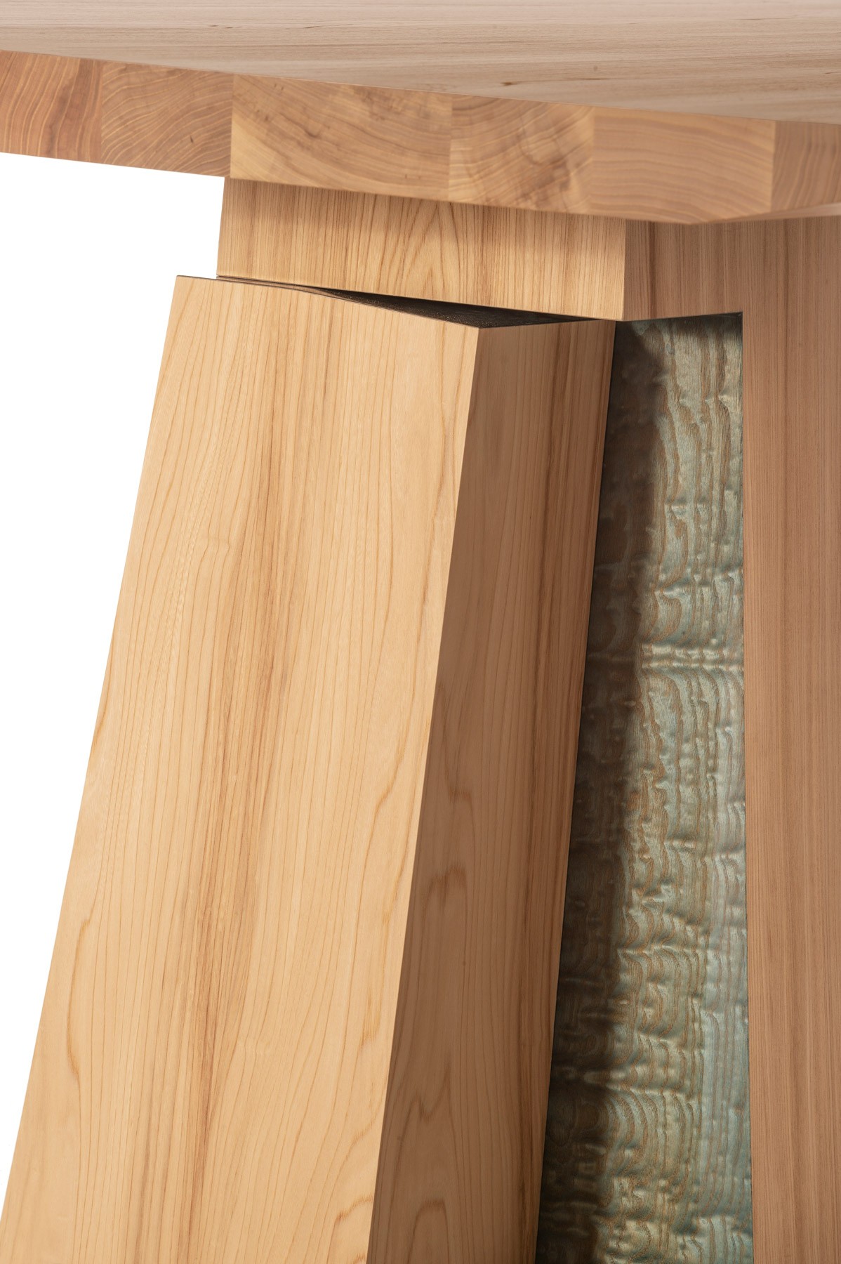 bruno-moinard-editions-etretat-dining-table-handmade-frenchdesign-elm-orme-tamo-vernis-brillant-brosse-mat-madeinfrance-bd
