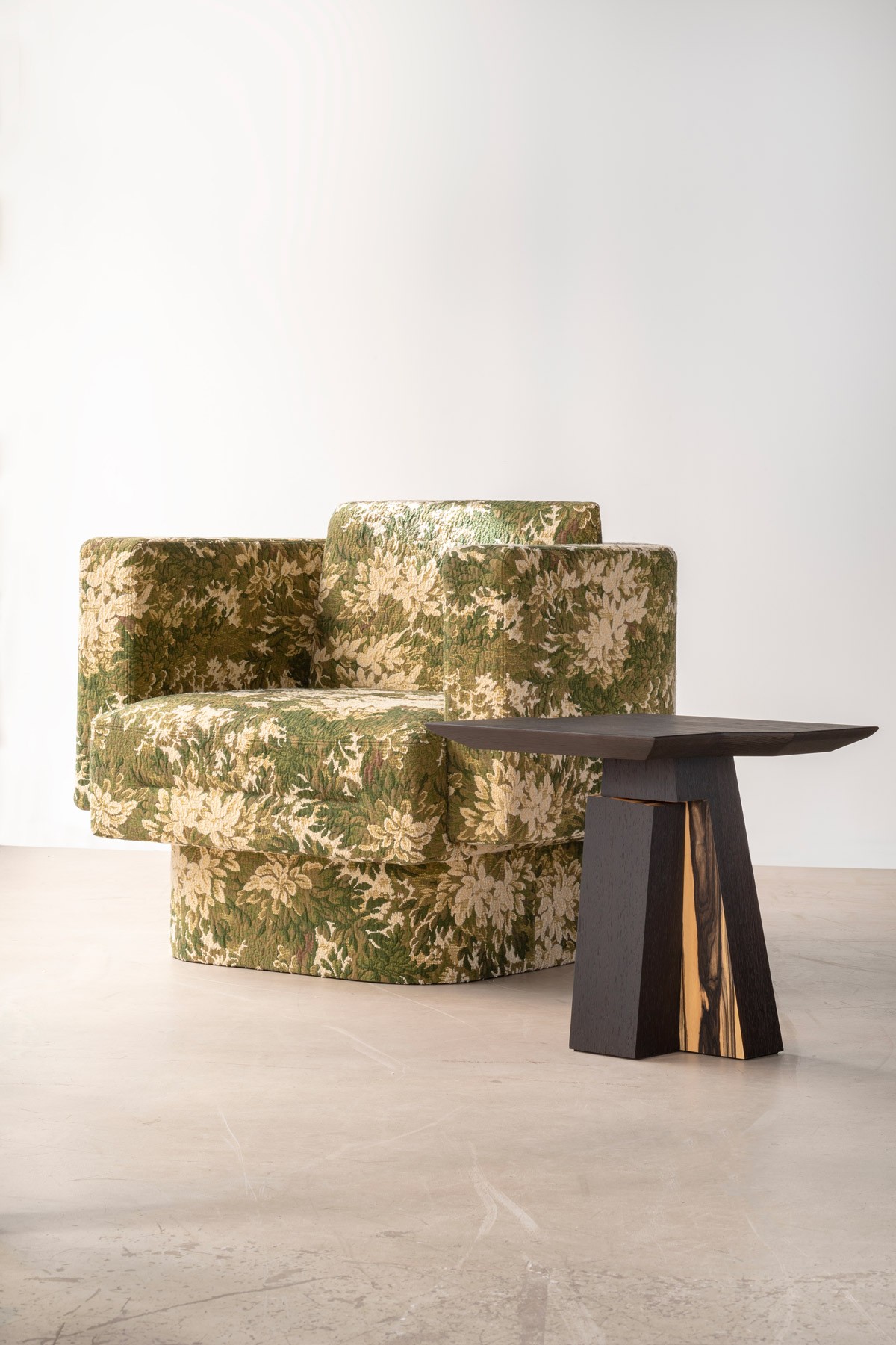 bme-fauteuil-nashville-etretat-table-appoint