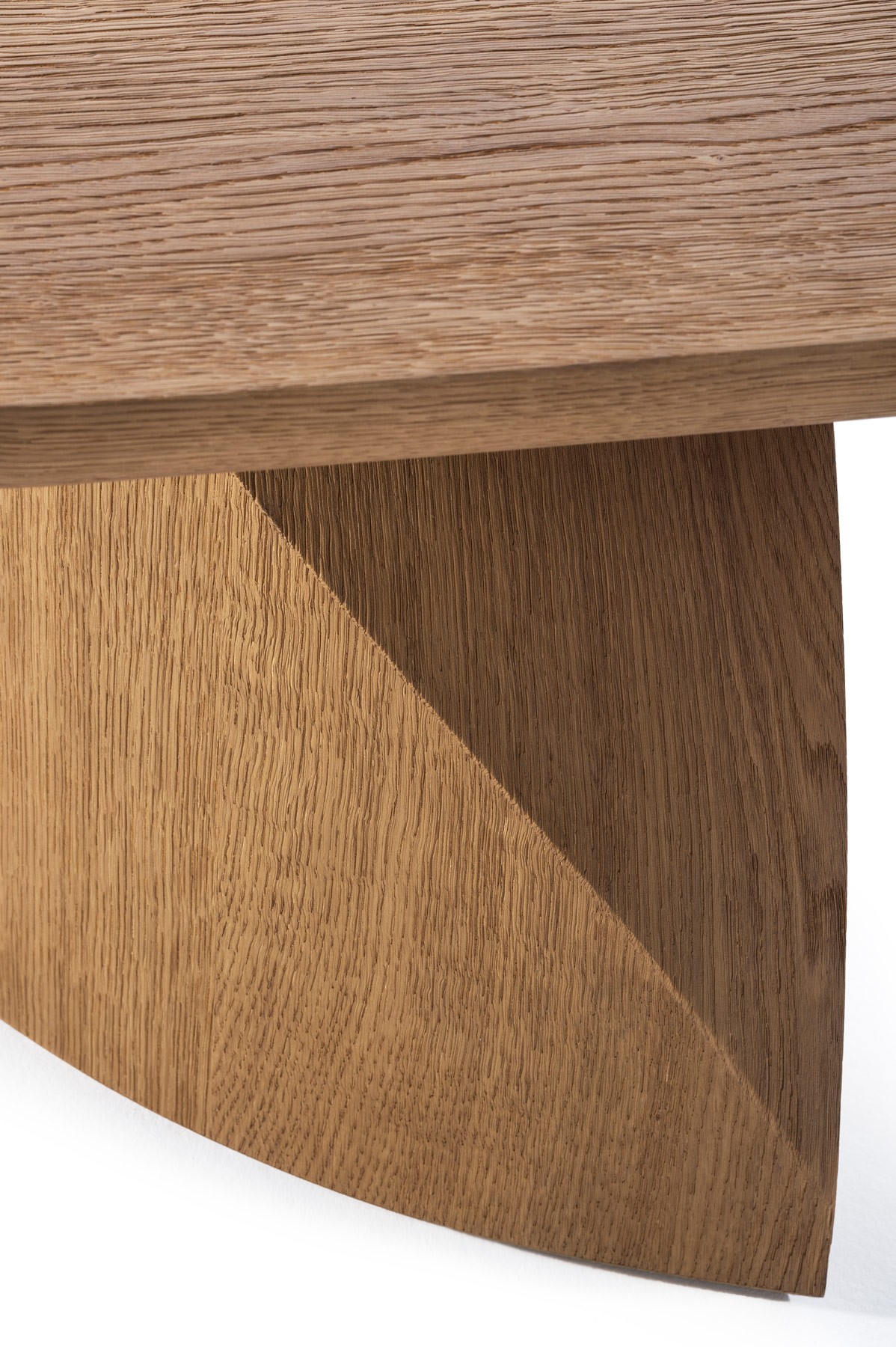 bruno-moinard-editions-faro-sidetable-design-actuel-sculptural-oak-sbrushed-chene-brosse-madeinfrance-bd