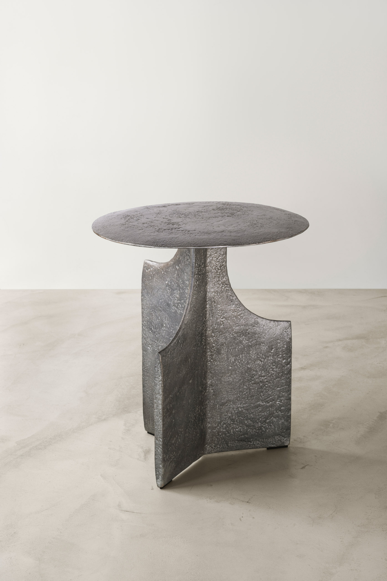 bruno-moinard-editions-2025-fox-side-table-066-bme-2-2025