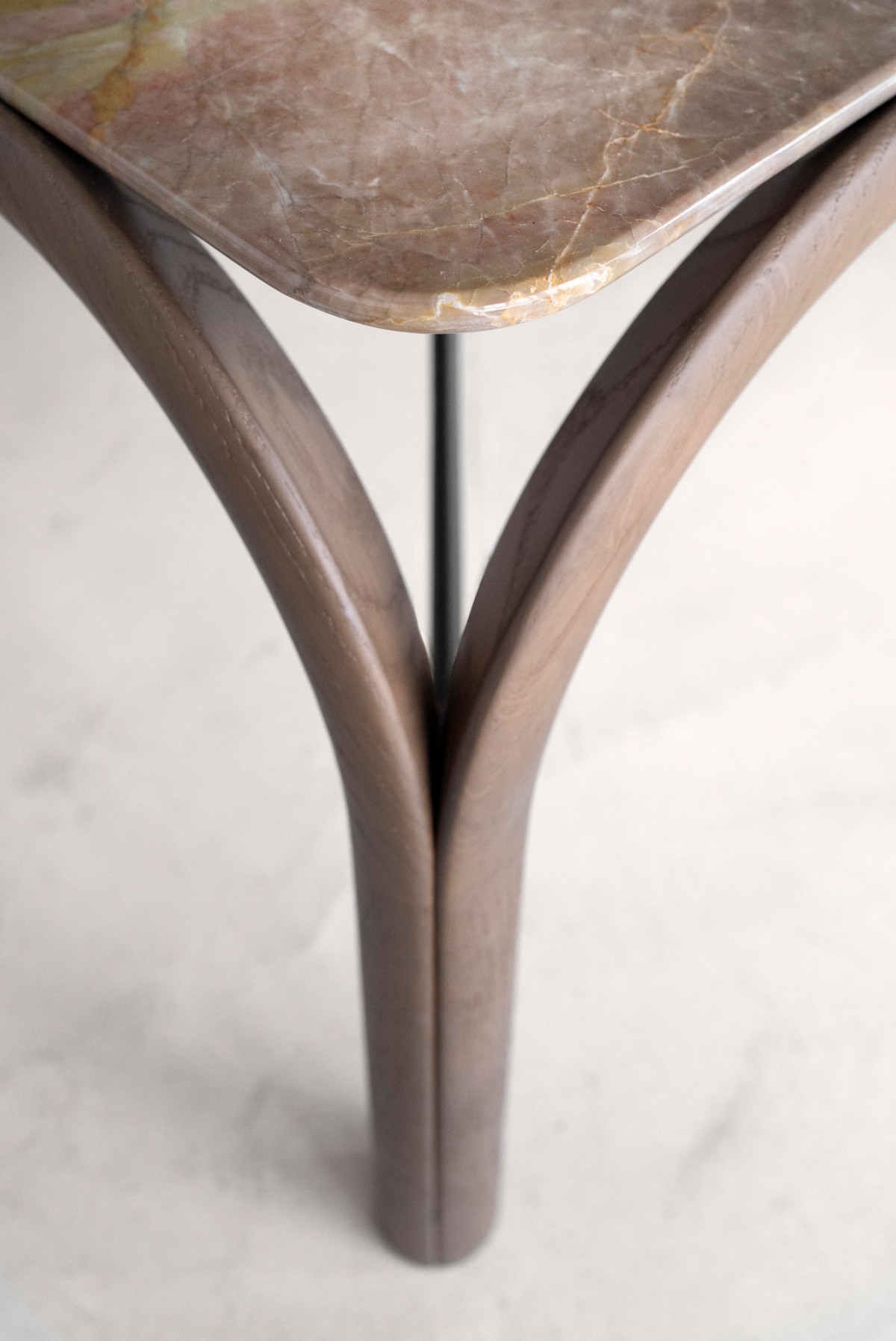 bruno-moinard-editions-maua-coffee-table-detail-2026-l1011354