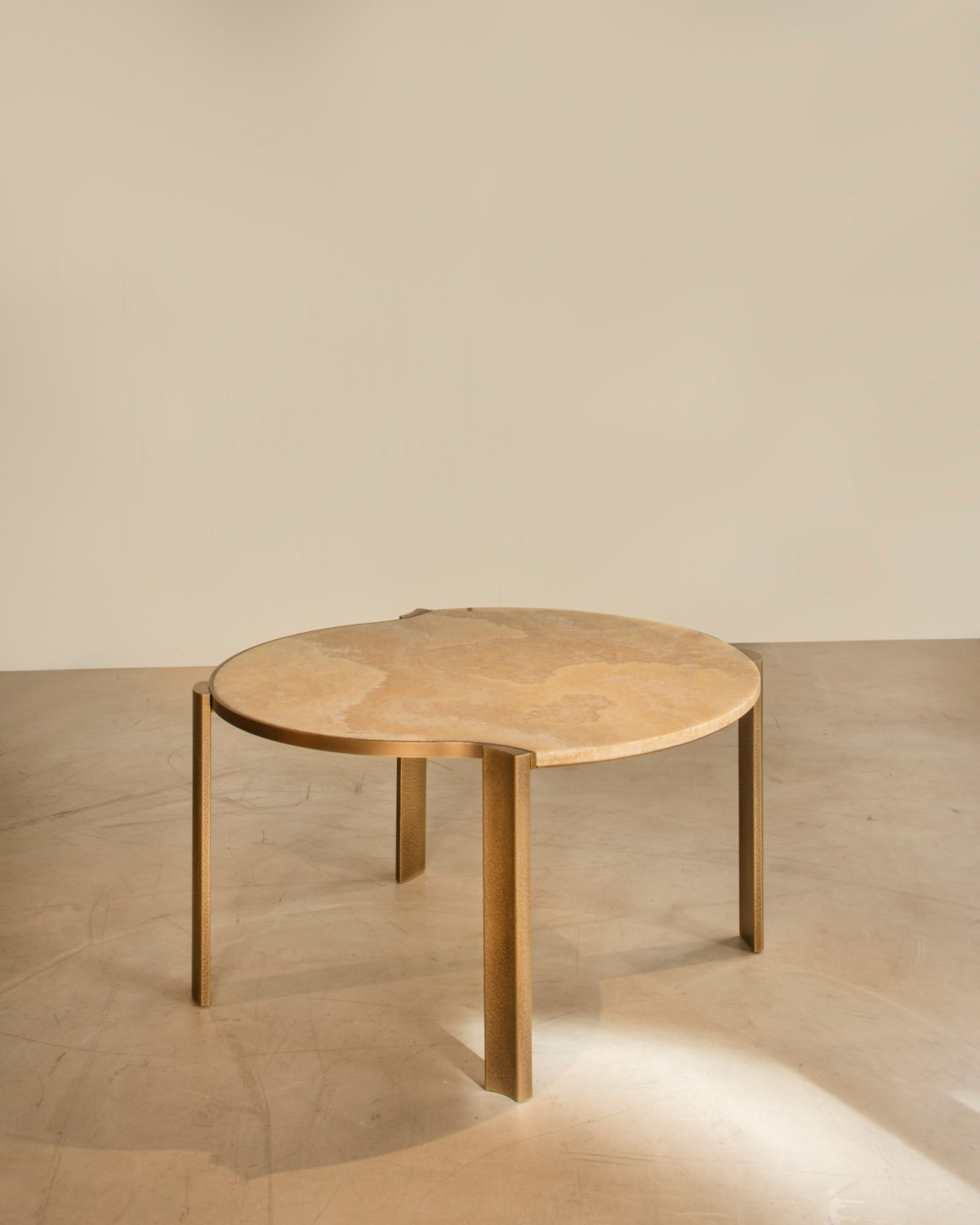 bme-2022-mougins-table-basse-hd-2