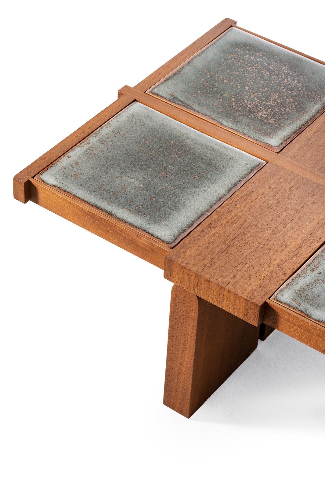 bruno-moinard-editions-terzo-tablebasse-coffeetable-bois-rectangulaire-ceramique-ceramic-rectangular-wood-walnut-madeinfrance-bd