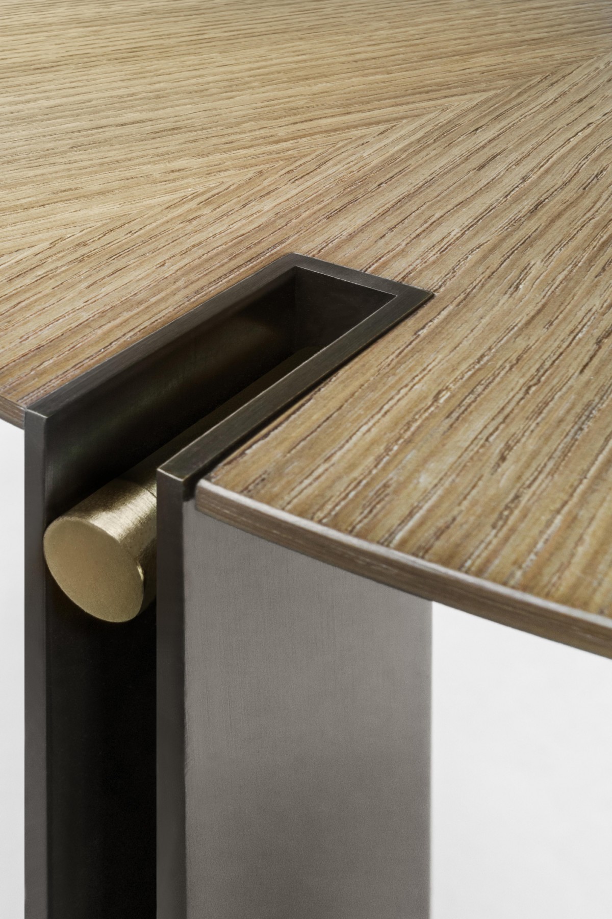 bruno-moinard-editions-tunis-coffee-table-and-side-table-detail-3-bme-01-2025