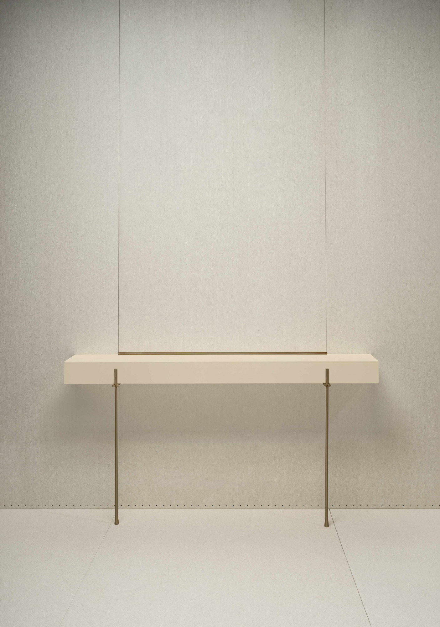 verbier-console-cuir-laiton-bronze-medaille-bd