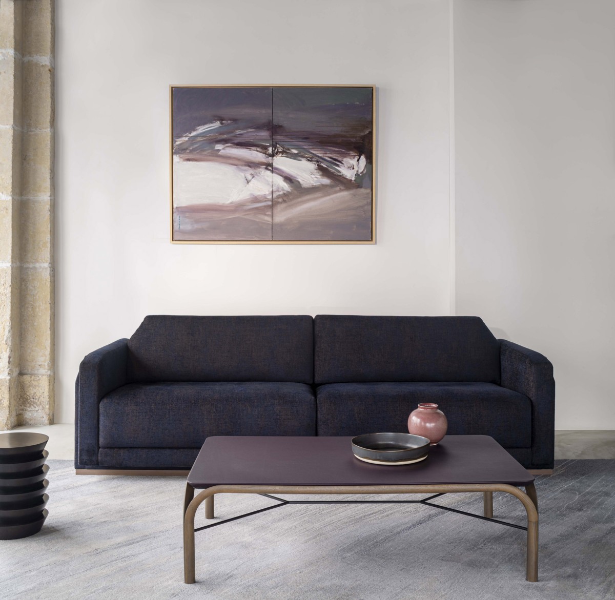 bruno-moinard-editions-borga-sofa-canape-maua-coffee-table-zlatar-side-table-veulettes-rug7301