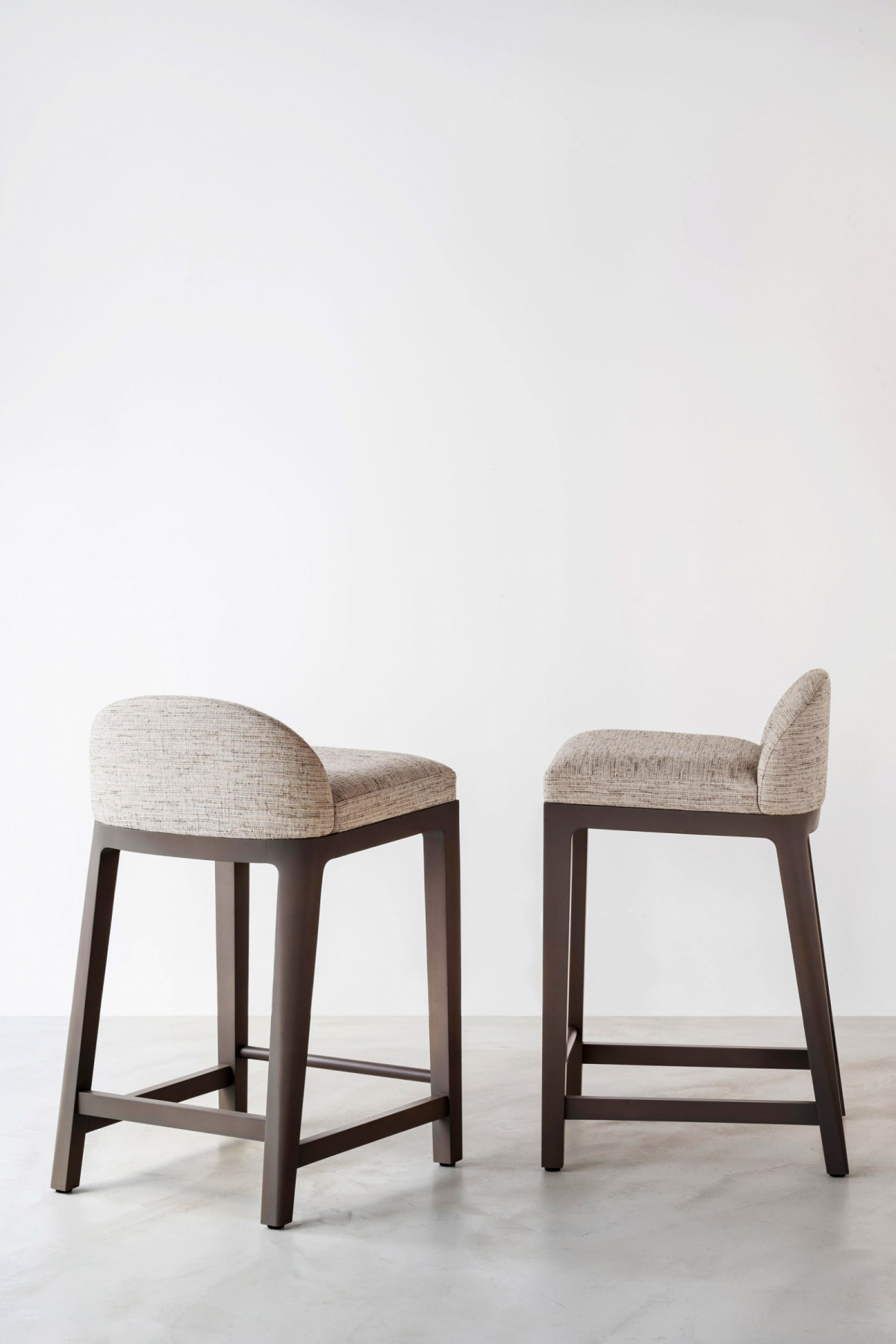 bruno-moinard-editions-canigo-barstool-2025clair