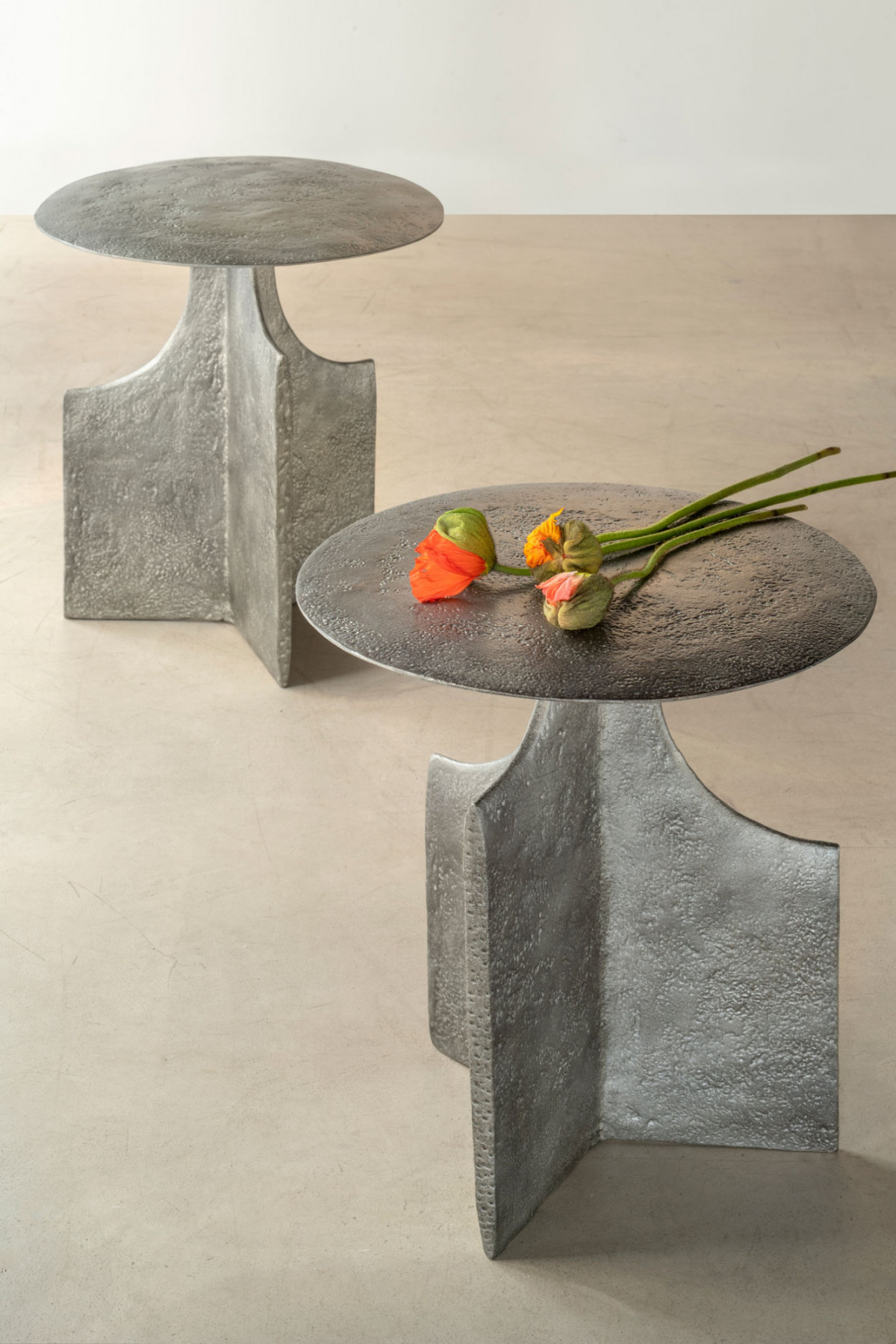 bme-2022-fox-table-d-appoint-1-bd