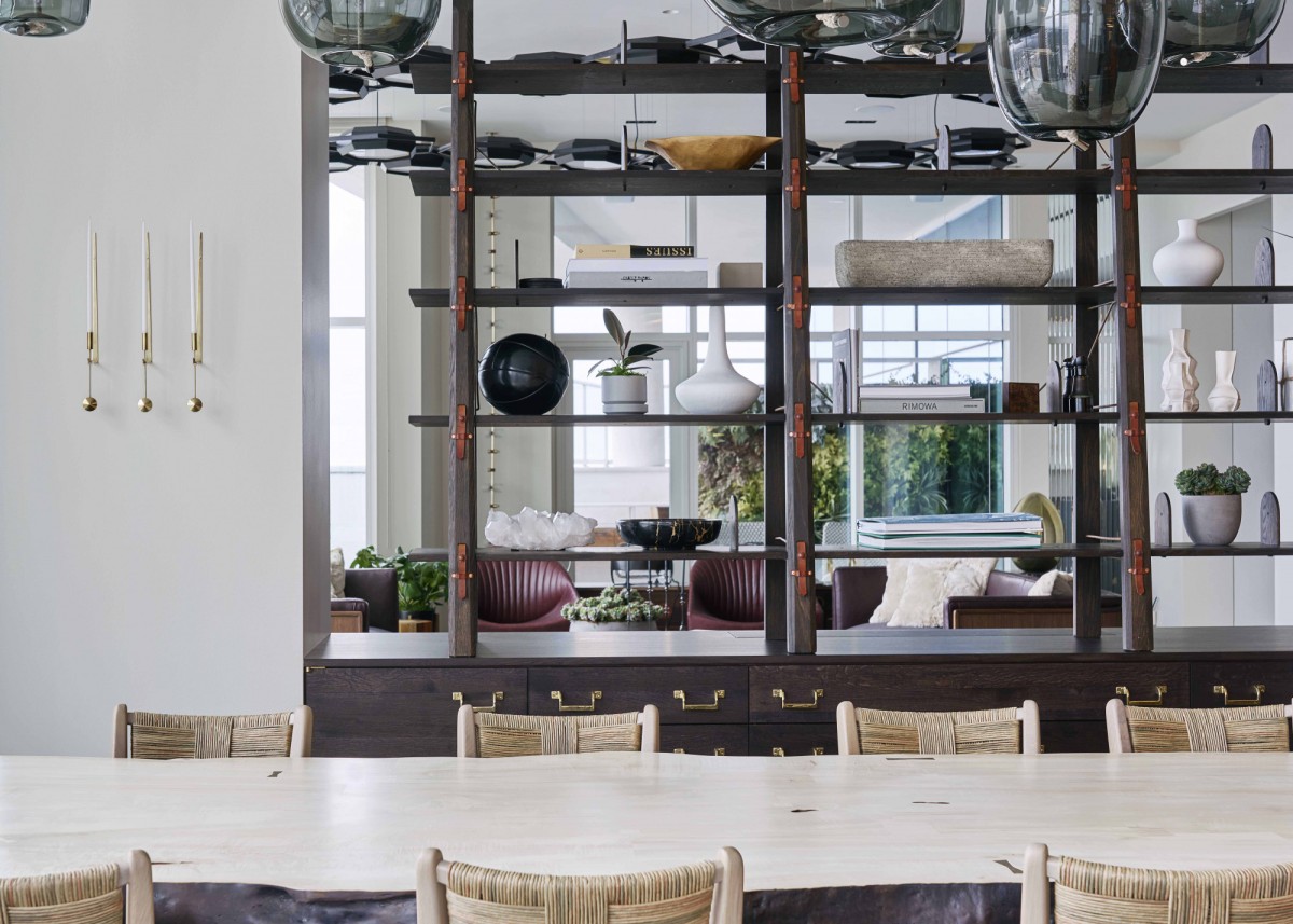 212box_collaborations_a-penthouse-in-houston_pyla-chair9