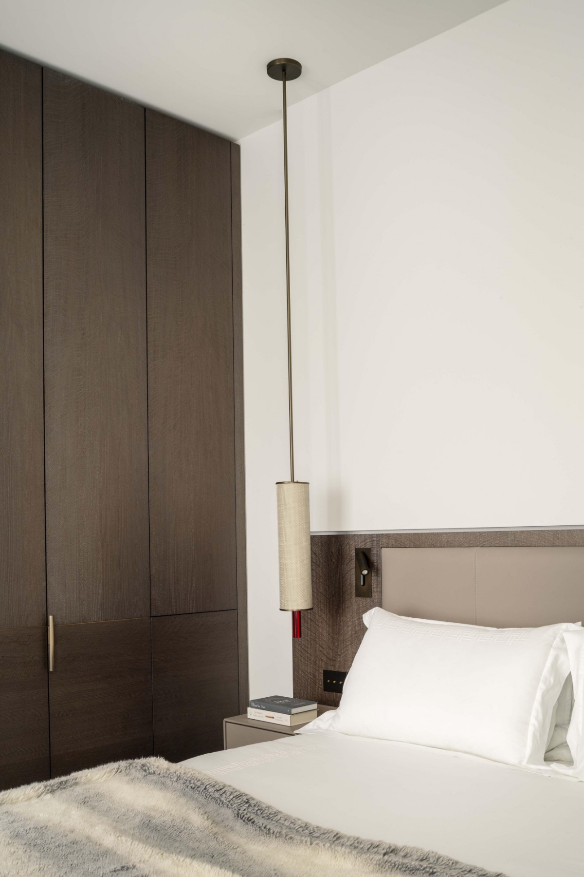 appartement-prive-2022-paris-bruno-moinard-editions-ama-pendant-lamp-suspension