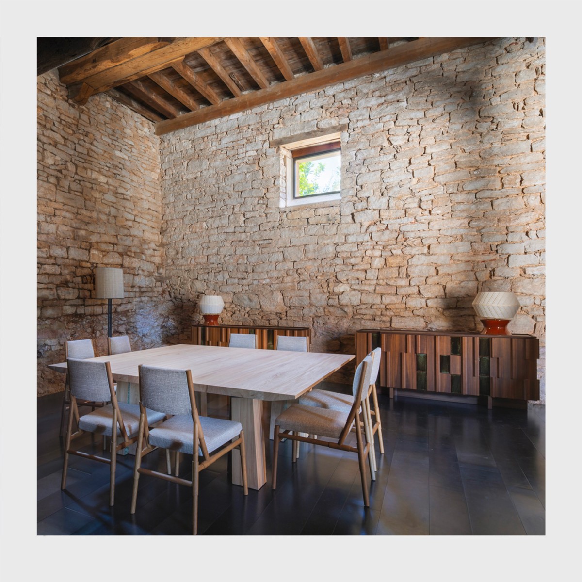 2022-clos-de-tart-bruno-moinard-editions-bilbao-etretat-terzo-cefalu-bakar