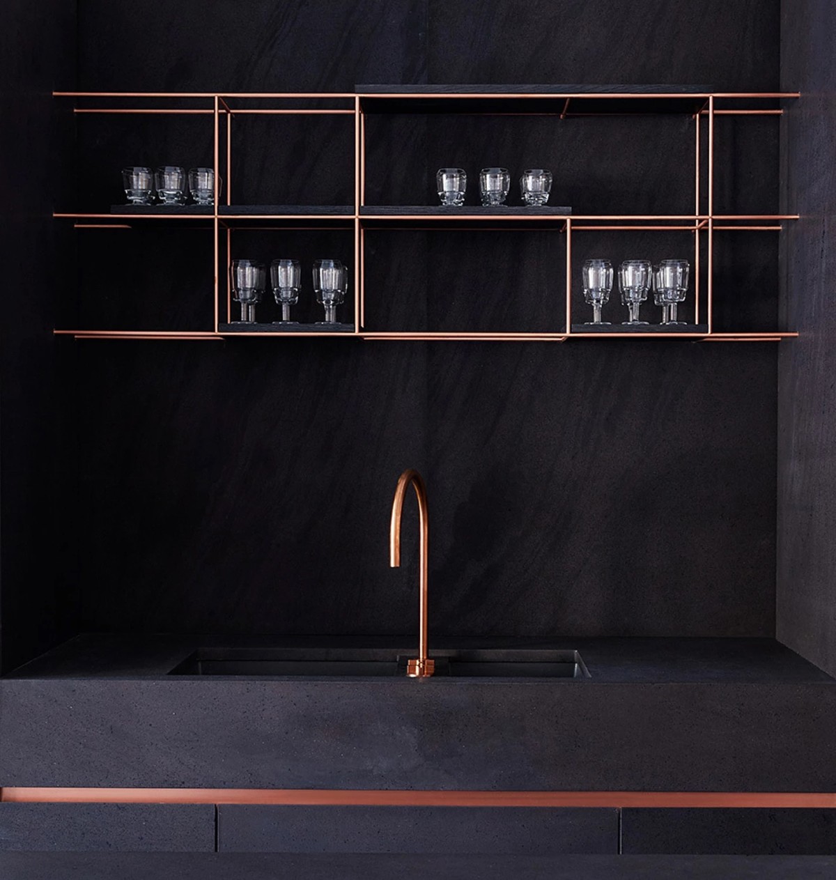 avenueroad_0352_v1toronto_0e7987c147fced907a576056139a3603