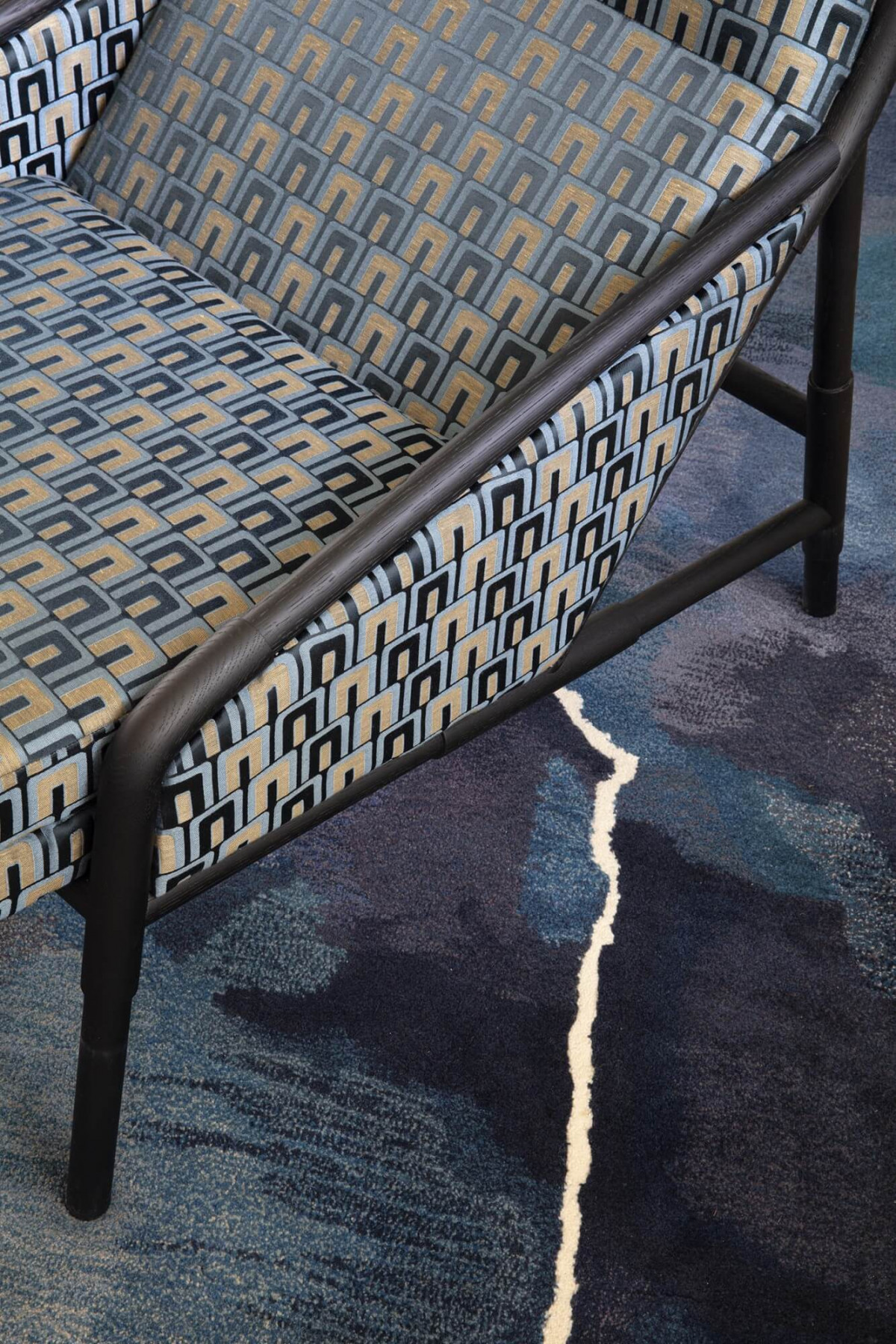 arene-detail-fauteuil-b.-moinard