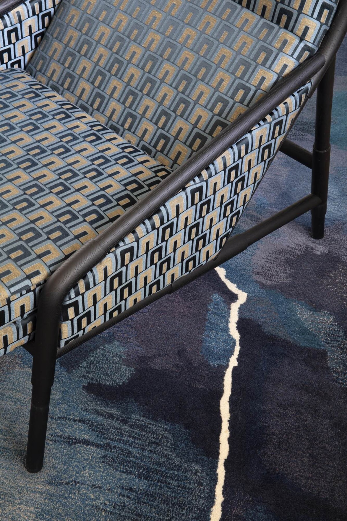 arene-detail-fauteuil-b.-moinard